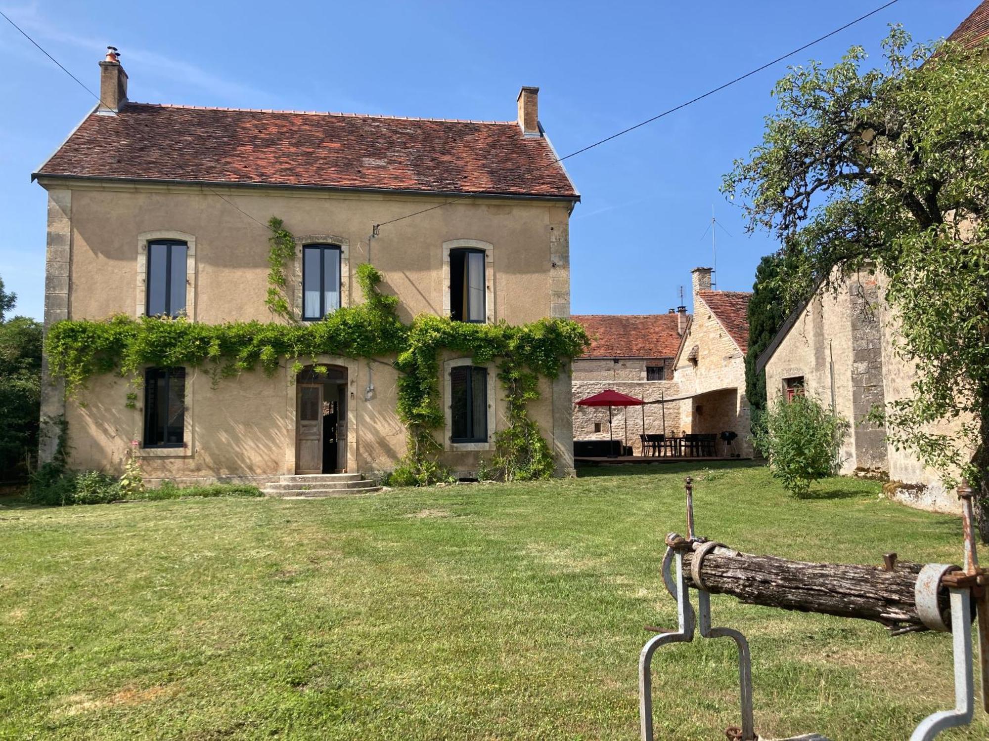 Le Presbytere - Touillon, Jacuzzi, 4 Chambres Pour 10 Buitenkant foto